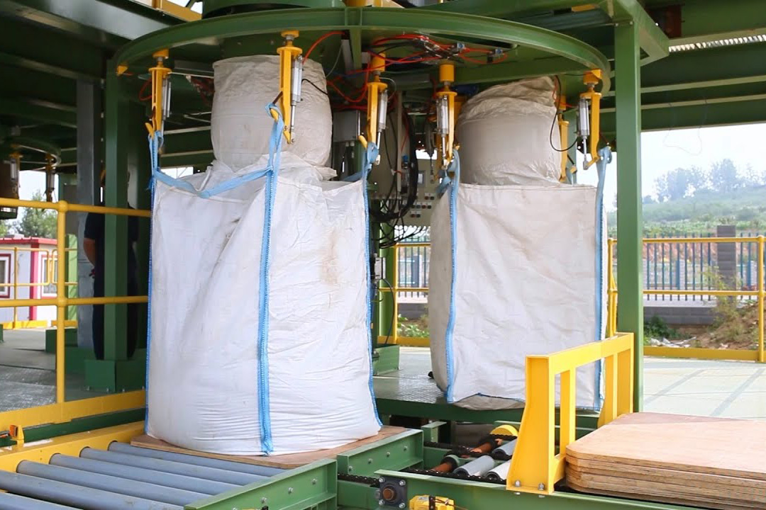 <strong>Prevent inlet spout slipping when filling bulk bags</strong>